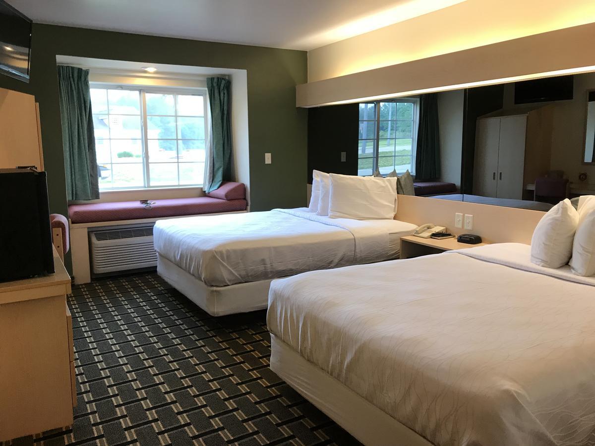Mariner's Village Resort Carlyle